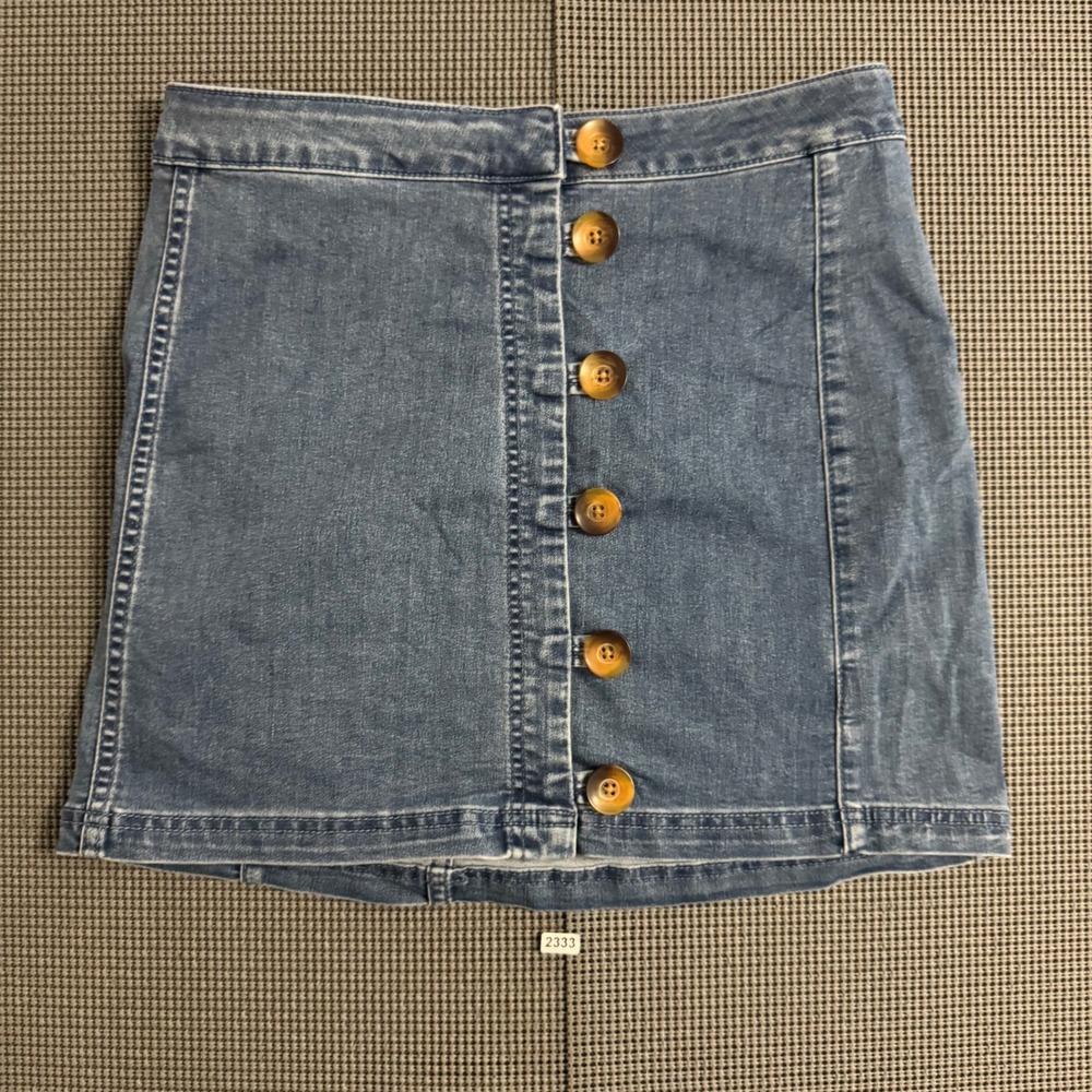 Free People Button Front Denim Mini Skirt Medium Wash Blue Size 6